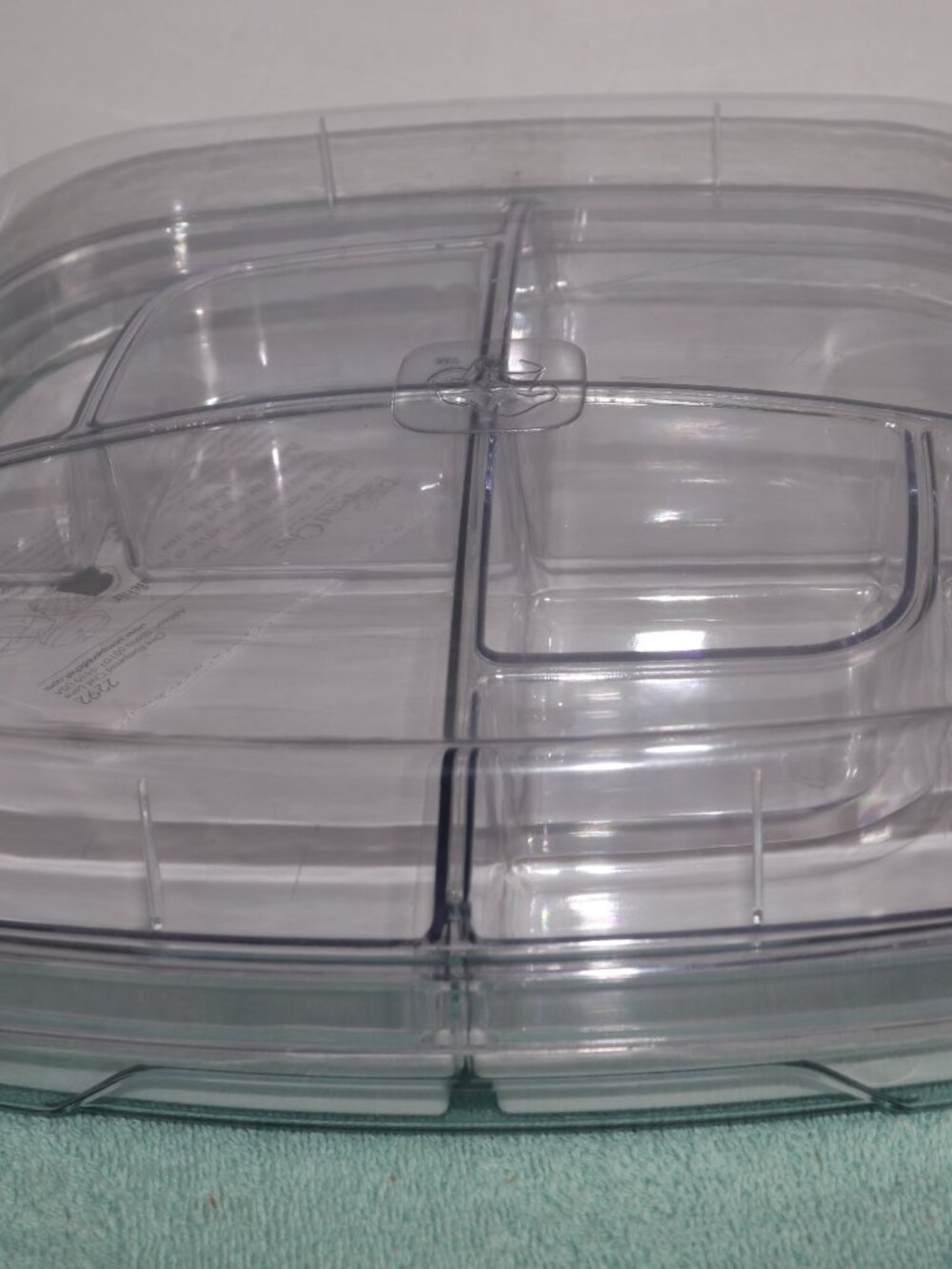 New Pampered Chef Large Square COOL & SERVE  Keeps Food Cold With Lid 12x12